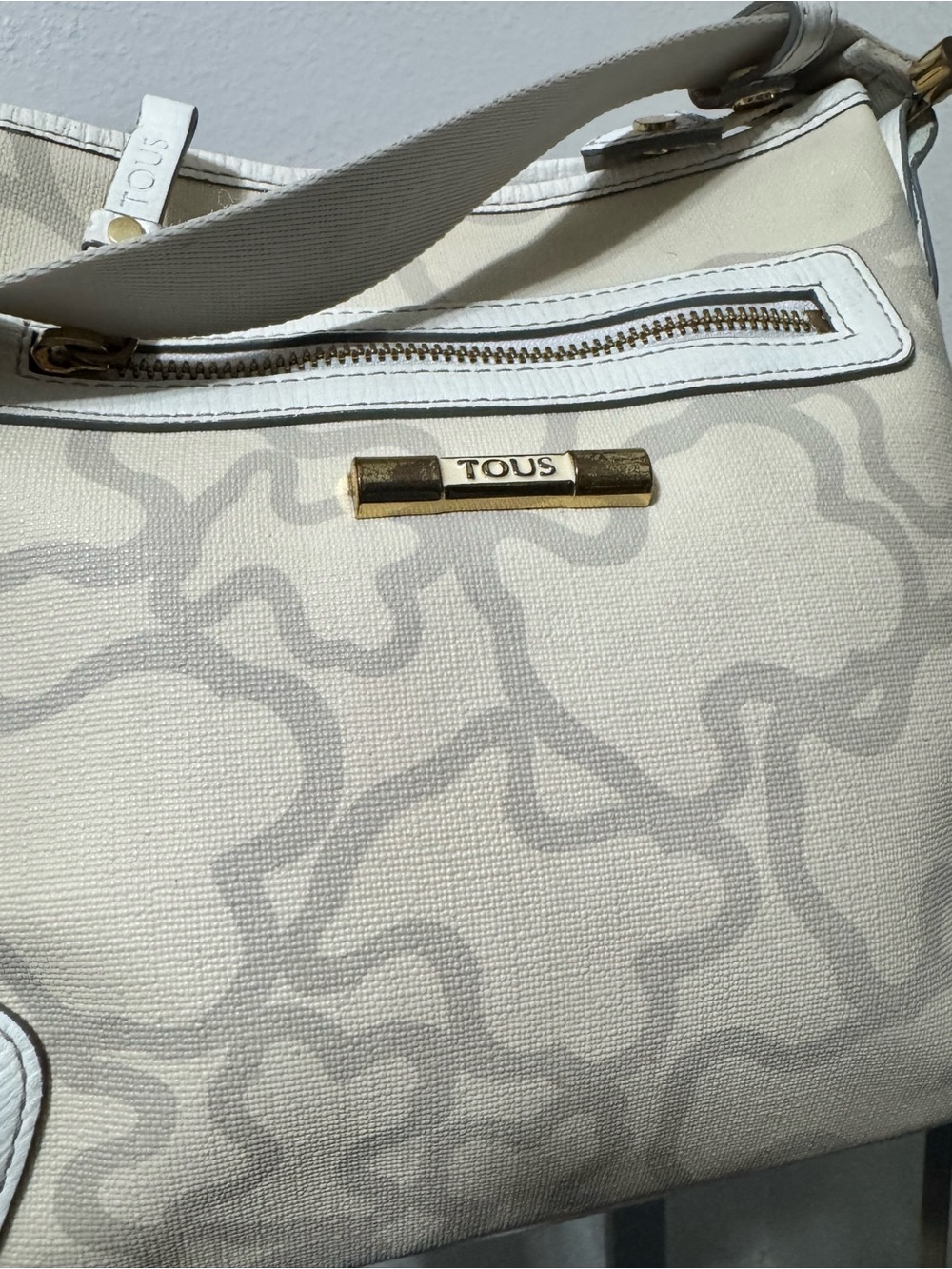 TOUS Cream and Taupe Pattern Shoulder Bag - Picture 10 of 16